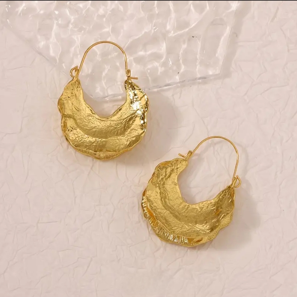 New Chunky Gold Crescent Hoop Fashion Earrings with 18kt.Textured Finish - Picture 4 of 6